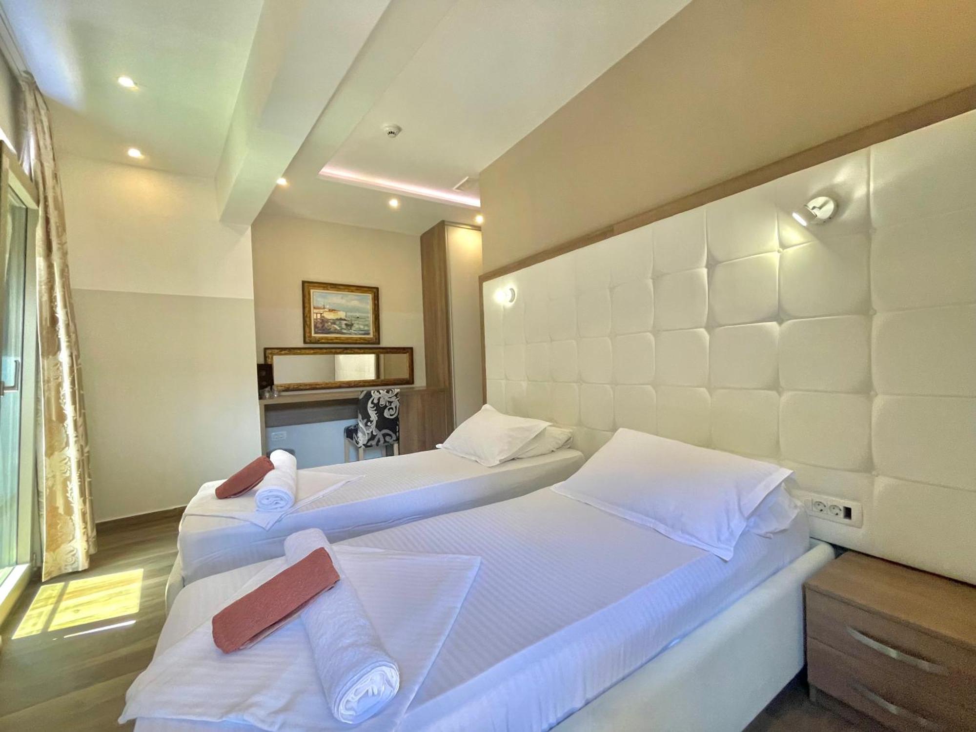 Hotel Butua Residence Budva Exteriör bild